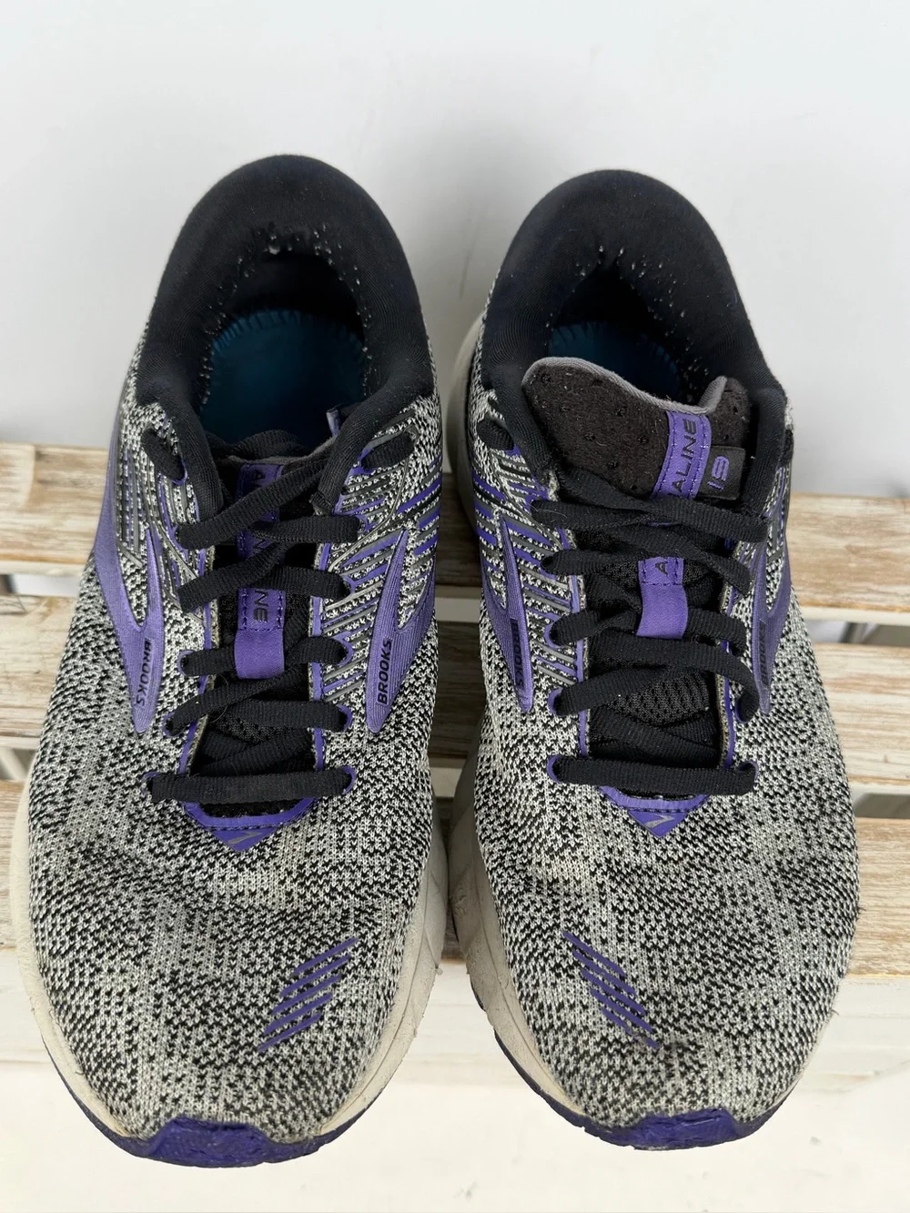 Brooks Women's Adrenaline GTS 19 running shoes grey and purple color way 7.5